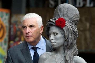 " Statue of singer Amy Winehouse unveiled in London   Happy Birthday Amy 