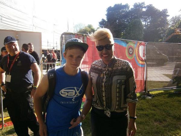 LewisNemisis's tweet photo. When I worked with Emile Sande http://t.co/CjHiadu3D8