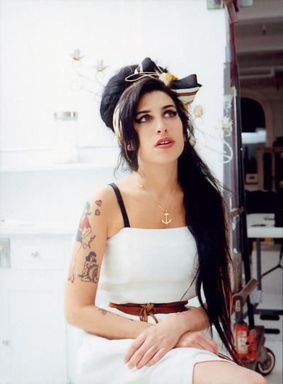 "Truth is. Im a fucking romantic Im difficult but I promise. Im not boring"-Amy Winehouse- 
Happy birthday 