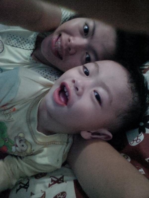 erafachrian's tweet photo. Selfie 3, next... http://t.co/qRXkqyBDeP