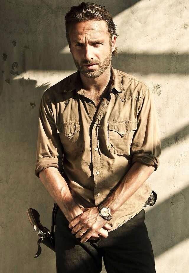  happy birthday to the wonderful Andrew Lincoln:) 