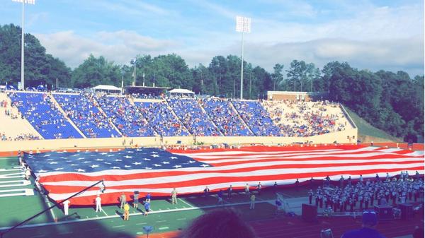 callierfrancis's tweet photo. such an amazing display at the duke football game this weekend!  @artstigators http://t.co/A8K4oCVT57