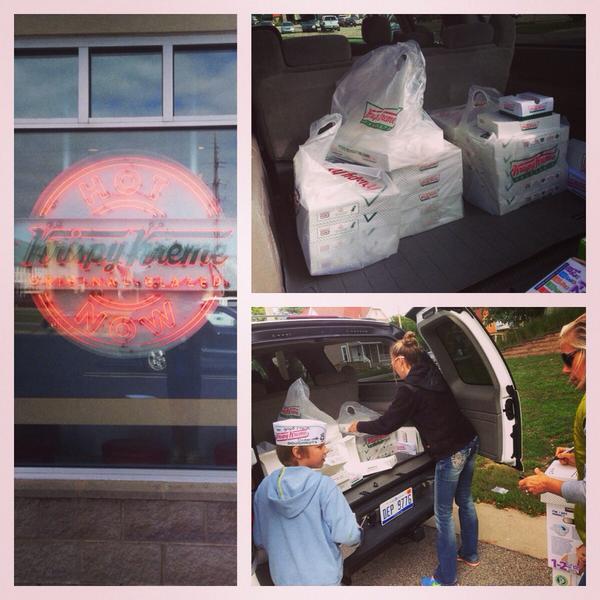 GregMolchan's tweet photo. Had a blessed time serving people with Krispy Kreme Donuts in our city!  #Serve24 #GrandRapids  #krispykreme http://t.co/hKHK7lLMcR