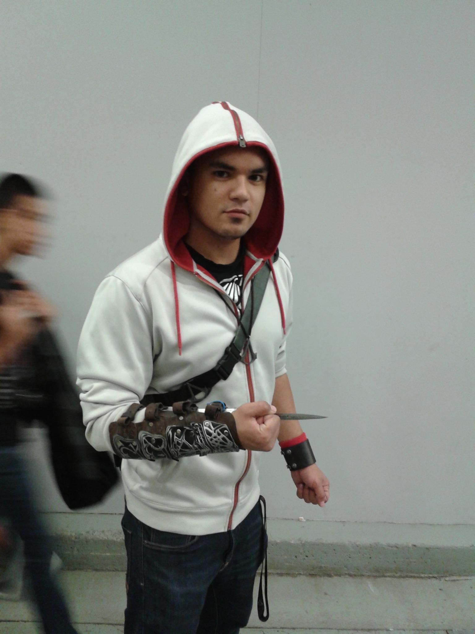 Assassin's creed cheap desmond jacket
