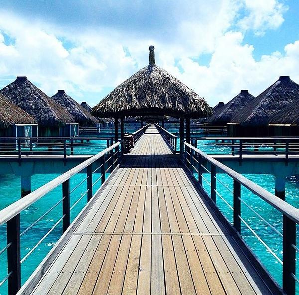 VOCOdrink's tweet photo. Bora Bora. #VOCOlife http://t.co/rUSOcIoMXn
