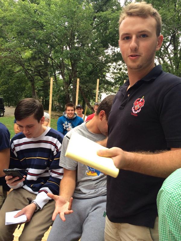hoohurst's tweet photo. @hoohurst: #LiveTweetChapter #Homecoming2k14 House meeting on the float! http://t.co/kjafr6KmpS
