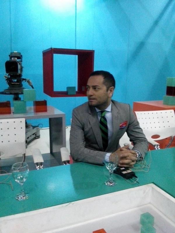 LaJauladelaModa's tweet photo. Hoy imperdible! @famedinaflores en @todonoticias a las 21 hs en argentina para armar!!! http://t.co/RkugEnJU8E