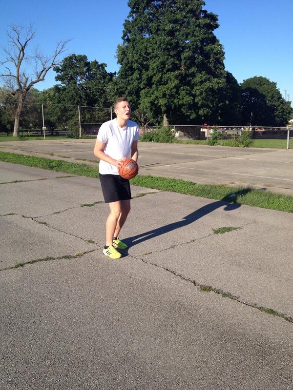 eriksoderp's tweet image. NBA in fair view park