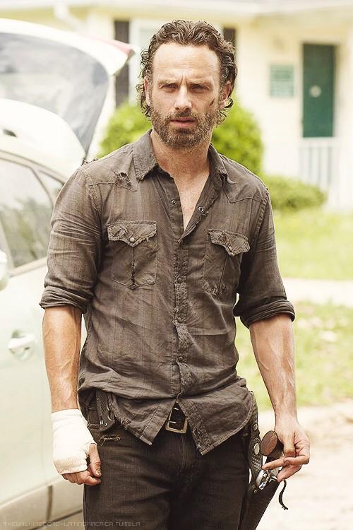 Happy Birthday to the most badass and best looking sheriff there is, Andrew Lincoln   