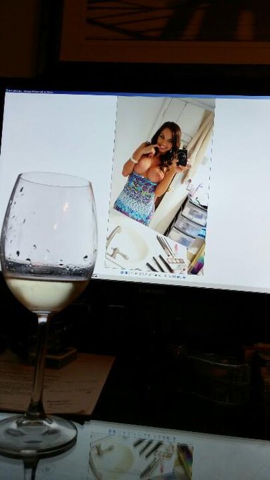 Watching 49'ers vs Bears &amp; processing @Mofos shoot of @AshleySinclair0....while drinking wine.  I get<a class="tags" target="_blank" title="On Twitter" href="/?out=eyJ0eXAiOiJKV1QiLCJhbGciOiJIUzUxMiJ9.eyJpYXQiOjE3MjQ5ODY0NTUsImlzcyI6InR3cG9ybnN0YXJzLmNvbSIsIm5iZiI6MTcyNDk4NjQ1NSwiZXhwIjoxNzU2NTIyNDU1LCJyZWRpcmVjdF91cmwiOiJodHRwczovL3R3aXR0ZXIuY29tL01vZm9zIn0.rPyXN6XKidUAHkVJGXfM_vyLTFsqZ5g5GEP5VbgbvwGClemN-zgK9BV0VUX622E0d3xqvesxuYdbBSyaS5NusQ">@Mofos</a><a href="/tag/goals"class="tags"><span>#goals</span></a><a href="/tag/gettingcloser"class="tags"><span>#gettingcloser</span></a><a href="/tag/teammm"class="tags"><span>#teammm</span></a>