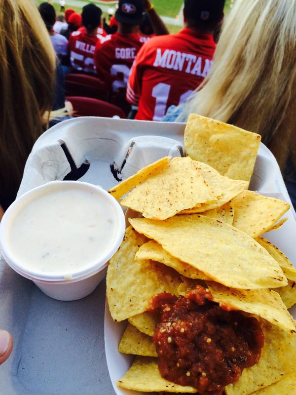 Rydiggz's tweet photo. Really @49ers this is your policy on salsa when you run out of guacamole. This cost me $10. Messed up http://t.co/URvDcAEP2a