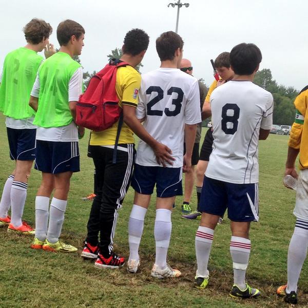 jordanbyrd0's tweet photo. “@GirlsLoveBlove: #RelationshipGoals #PreGameGoals http://t.co/wPvS4Oi9Sr”😂