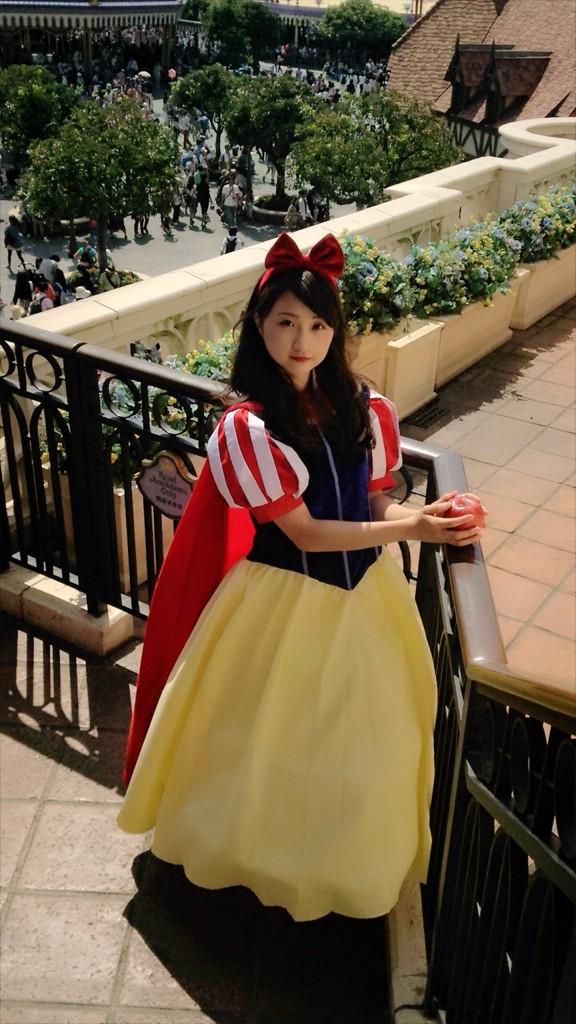 秋奈 在 Twitter 上 昨日は友達と一緒に ディズニーハロウィンに行ってきました 秋奈は 白雪姫の仮装をして行ったのですが すっごくすっごく楽しかったです 16時間くらいいました 笑 仮装してディズニーは初めてで ワクワクドキドキしました