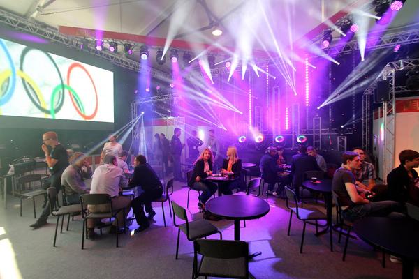 #Фоторепортаж с выставки " #Prolight + Sound #NAMM Russia 2014" #musikmesse #светотехника expocom.ru/?p=83511