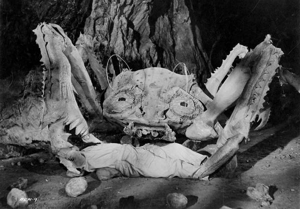 MiNEAGov's tweet image. Non-Earth activity detected. MINEA Agents are authorised to interrogate. RT @classicvillain1 Good Morning Earth!