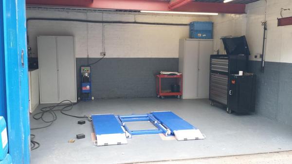 It was nice to come in this morning to a fresh new workshop!