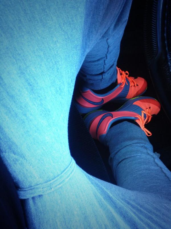 Ajvni__'s tweet photo. #kotd @CrispyKicks http://t.co/kfHSsJj5Gv