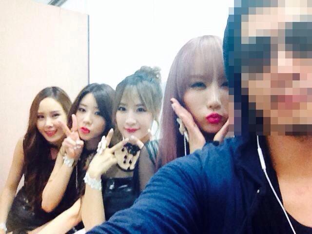 Bxk6bV4CEAE2dBA.jpg:large