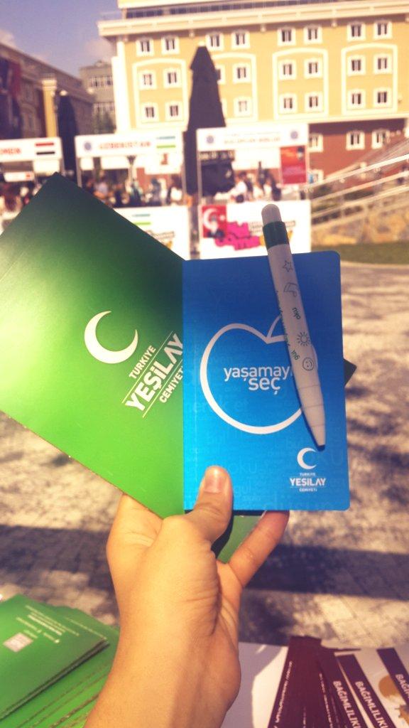 Yaşamayı seç! Yeşilay standında yeni gonullulerimizi bekleriz 😊 <a href="/IAUKampus/">İstanbul Aydın Üniversitesi</a> <a href="/1920yesilay/">Yeşilay</a>