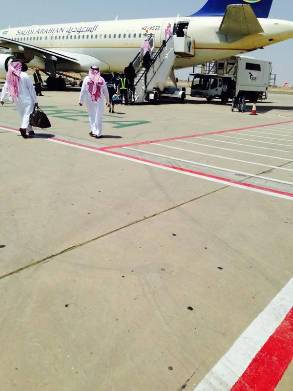 zed1383's tweet image. من مطار الطايف متوجهين  بمشية الله الى الرياض