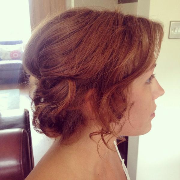 JCBMUA's tweet photo. Evening makeup and wedding hair this weekend. 💄💃🎉 #wedding #hairstylist #mua #mac #contour #redlip http://t.co/ExcKo9g3Qt