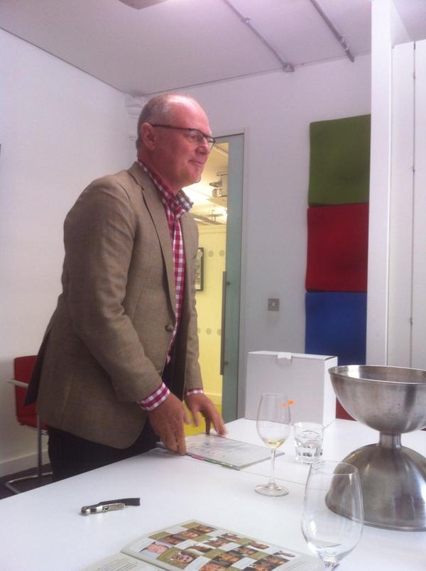 What a real pleasure to be in the co of <a href="/AtaraxiaWines/">Ataraxia Wines</a> kevin grant this morning #wine <a href="/PIWOSA/">PIWOSA</a> he's with us all wk :)