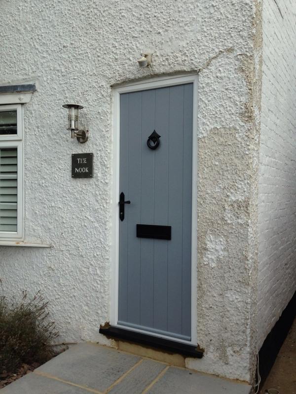 GXHome's tweet photo. @SolidorLtd Saturdays installation on a cottage. #beautiful http://t.co/q2VcU1HqEB