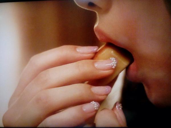 たぬき 失恋ショコラティエのサエコさんのネイルかわいいーo O次これにしよっかなーo O Http T Co Avywyljp90 Twitter