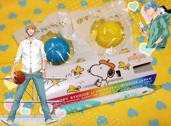 彩乃 もの凄く低浮上 ニッセイのノベルティでかわいいの貰った ルフィ ルフィ チョッパー スヌーピーのボールペンと 傘に付ける丸い飾り 中でも水色のスヌーピーボールペンが超かわいくて 傘の飾りも黄黒カラーに歓喜 ゆずさんコラボの絵もかわいい