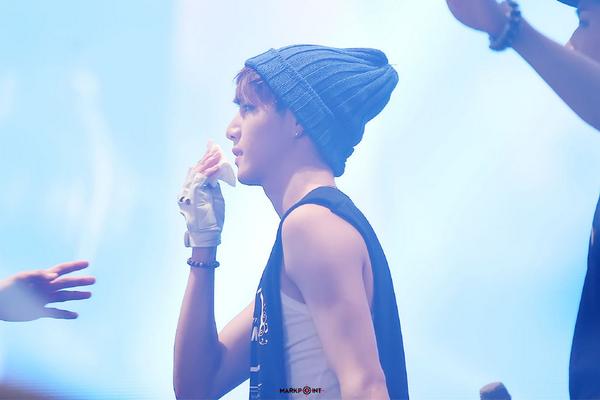 MarkTuanDaily's tweet photo. #GoodnightMark
"Miss you I really miss you" - Forever Young 

Pic cr: MarkPoint http://t.co/Kv8TDmXQ4G