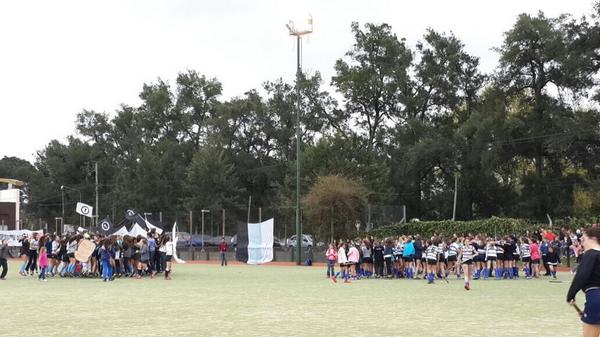 Mernavarro's tweet photo. HINCHADA ES LA DEL SIC y las demas son hinchaditas! @7maA_SIC @6xtaAzanja @QuintaSic @hockeysic http://t.co/GQpDM3bVnf