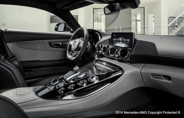 MercedesAMG's tweet photo. Comfort on long journeys, racetrack performance &amp; everyday practicality. The Mercedes-AMG GT. #AMGGT http://t.co/NV0Cvv6pEf