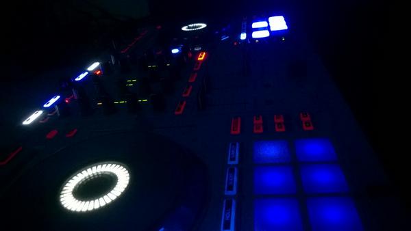 DJSnectec's tweet image. My Fingers dancing on the Faders ! #PIONEER #InTheMix
