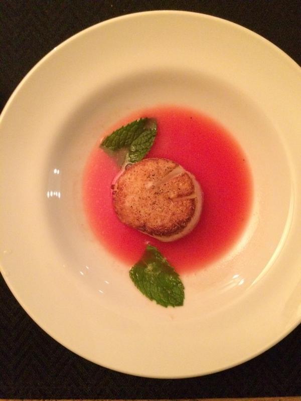 latimesfood's tweet photo. Welcome to #weekendeats! @scitron RT #weekendeats scallops in watermelon water http://t.co/zqbdoJ7Pox