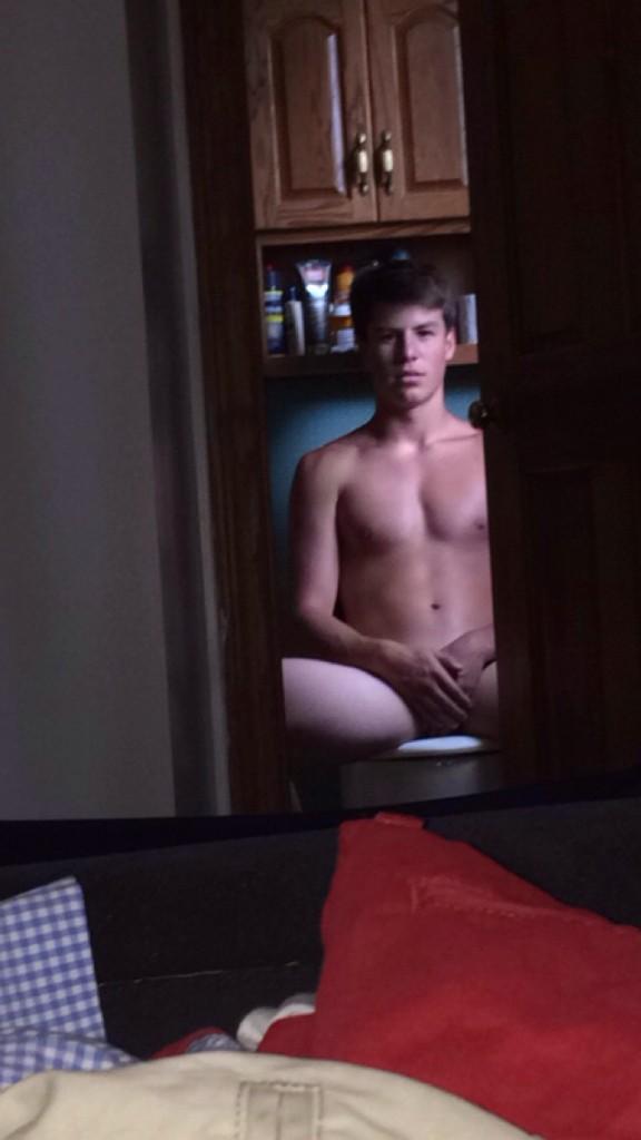 murrdog02's tweet photo. Happy birthday to my brother since day one #TheHammer #PotterIsland #Cuckle http://t.co/T7OgHgouuZ