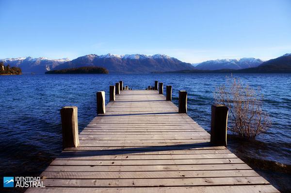 <a href="/EntePatagonia/">Ente Patagonia</a> <a href="/Turismovla/">Villa La Angostura</a>  <a href="/neuquentur/">Turismo Neuquén</a> En la Patagonia, los lunes tienen otro color. Villa La Angostura - Neuquén.