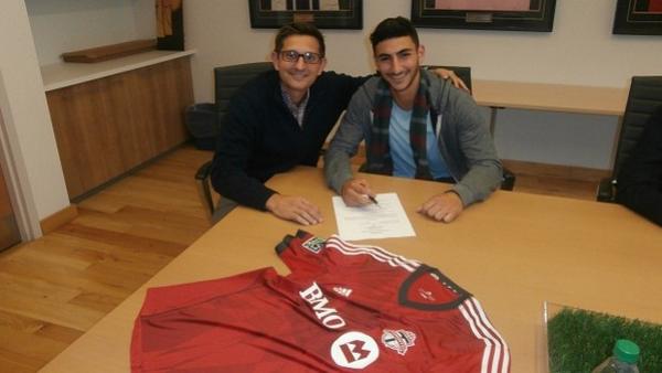 TorontoFC's tweet image. Toronto FC sign Chris Mannella from @tfcacademy.

Welcome To The Family!  bit.ly/1y8DXL7 #TFCLive