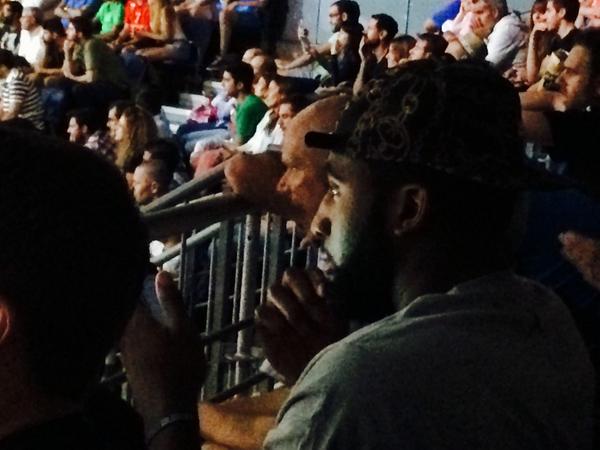 alex_nutella's tweet photo. @AndreDrummondd Rt if you are in this picture and congratulations for Winning the world basket cup!!! 🎉🎉🏆🎉🎉 http://t.co/5Wp5b2TV74