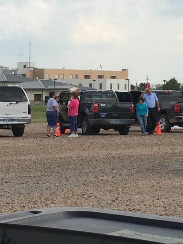 MichaelDonalson's tweet photo. Refugio Passenger Safety: Child Safety Seat Check underway! @D11AgrilifeExt http://t.co/a2mb3seEyp