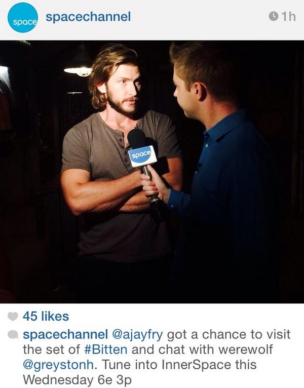BittenFanpage's tweet photo. A chat with Greyston on Inner Space! #Bitten -A🐾 http://t.co/Lq3xEbCVXe
