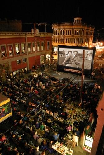 EverettHerald's tweet image. This weekend, the artsy seaside town of Port Townsend will become a full-fledged film fest: bit.ly/1t0d8nS