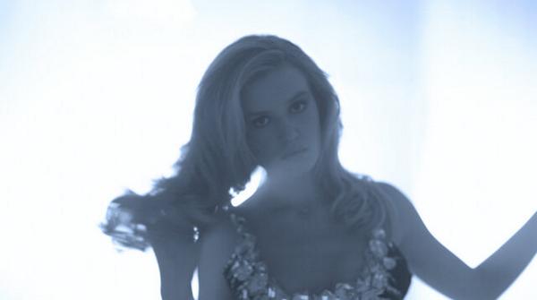 LynnNagel1's tweet photo. @MuglerCircle @BeautySAfrica Angel definately empowers me #Perfection #AngelAddiction #BewareofAngels #ThierryMugler http://t.co/egzl8BfQBs
