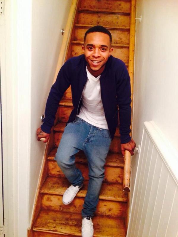 Rowrowtw's tweet image. Yo