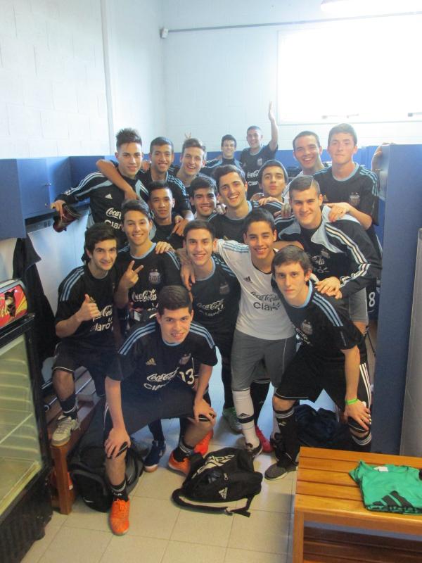 futsalafa's tweet photo. El Seleccionado de Futsal Sub18 regresó a los entrenamientos en el Predio Habitacional y Deportivo de Ezeiza http://t.co/XIgbbMQ5Fh
