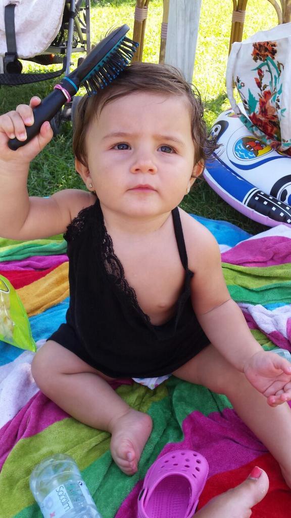 JesusTarin_'s tweet photo. Felicidades corazon. Eres quien me da esa alegria cada dia. Mi todo mi nena mi amor. Su 1er añito. http://t.co/lNghl98dRT