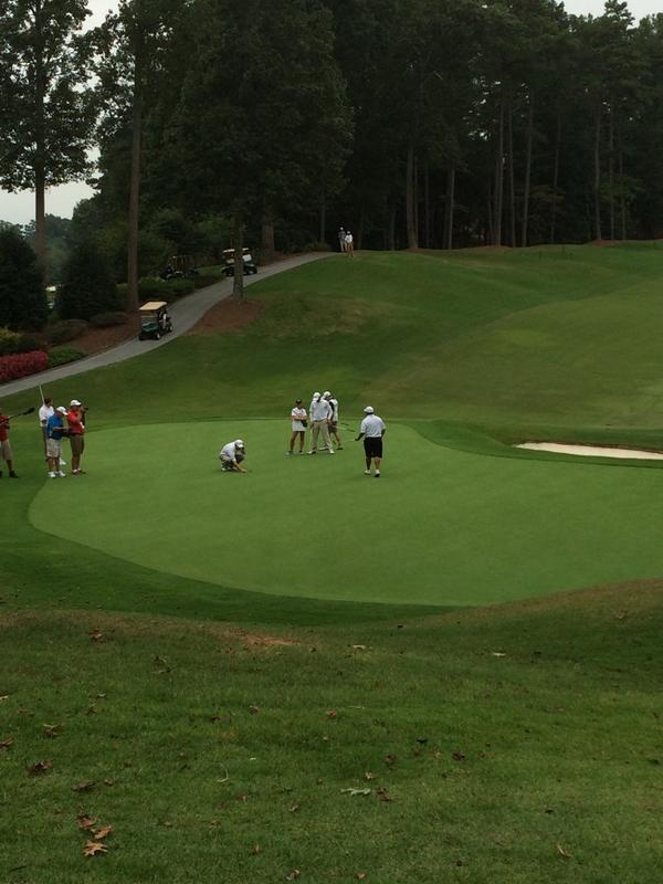 MizunoGolfNA's tweet photo. Last hole at the JPX Invitational. Last group about to tee off. #PlayFamously #TeamJPX http://t.co/cyOXGQmxVY