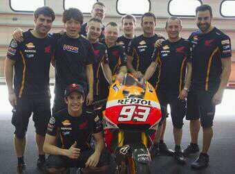 RYoshabel's tweet photo. Marc marquez team :) http://t.co/XJGMAymUSB