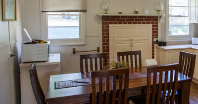 ElmCottageTumut's tweet photo. River's Edge Cottage built 1905 and is just 18 metres from the river's edge! Old World Charm w/ modern facilities. http://t.co/5IxWGYPDhN