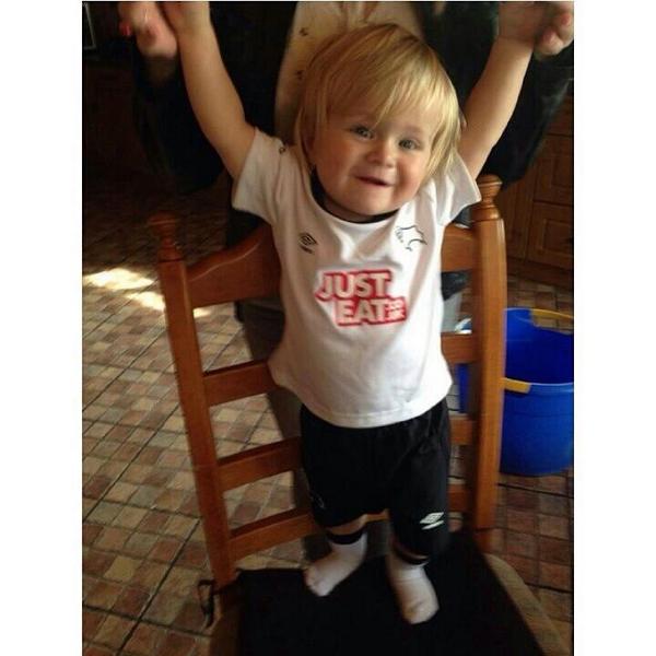 GregHoranNewss's tweet image. Theo the football player DERBY ;)♥ @TheoHOfficial_ @Greghoran87 @Denisehorankell