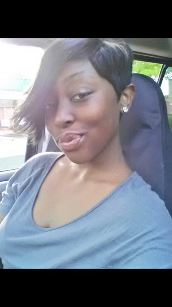 MSGINGERBUSH's tweet photo. I luv that #AVI but ya hair 2Cute to have that caricature lol #shortcut #fabhair #y.a.d.i. #ymwsw #IUP #sophomore #๐ http://t.co/6P2weYDDvQ
